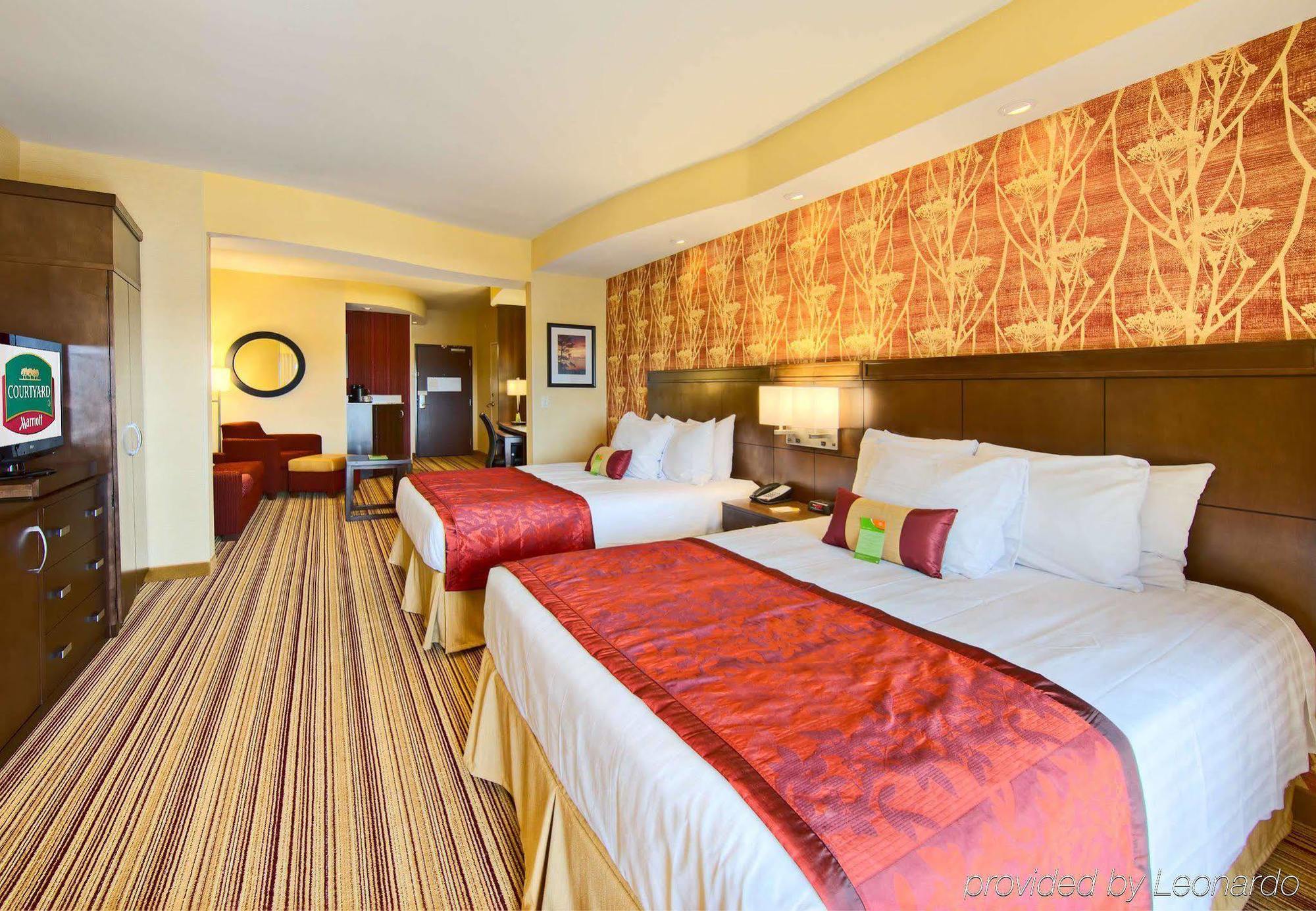Courtyard By Marriott 3*