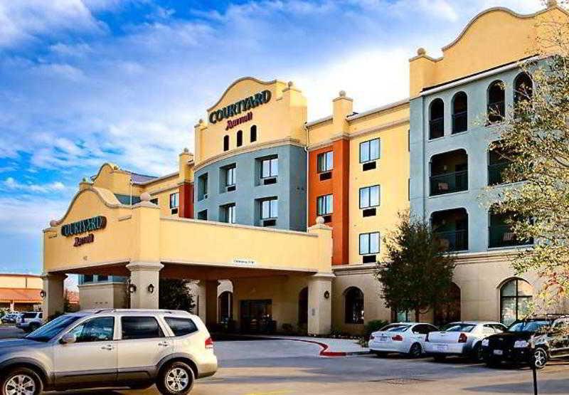 Courtyard By Marriott Hotel 3*