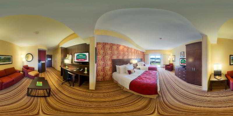 Courtyard By Marriott Hotel 3*