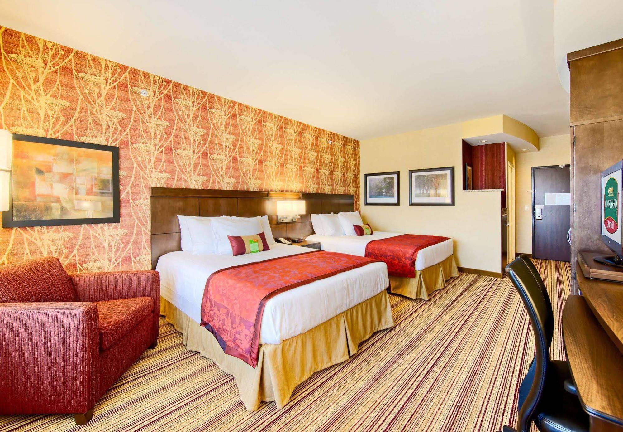 Hotel Courtyard By Marriott 3*